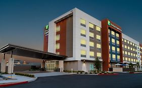 Holiday Inn Express & Suites - Las Vegas - E Tropicana By Ihg